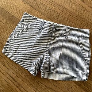 BRAND NEW NEVER WORN Y2K Forever 21 Striped Shortie Shorts